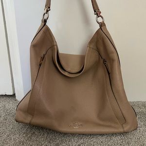 Coach Scout hobo pebbled leather shoulder crossbody camel color